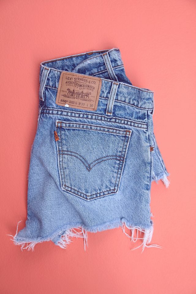 Levi's cutoff best sale denim shorts