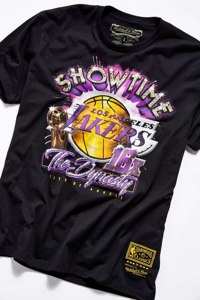 los angeles lakers graphic tee