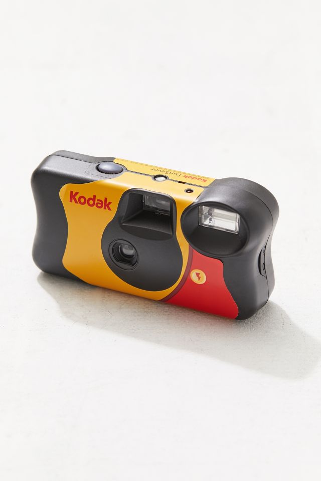 Coque et skin adhésive iPad for Sale avec l'œuvre « Appareil photo jetable  Kodak Fun Saver » de l'artiste zoerigby
