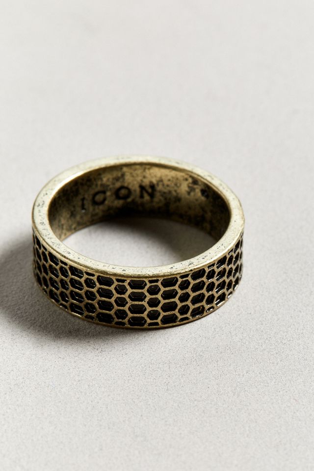Icon Brand Honeycomb Band Ring | Urban Outfitters