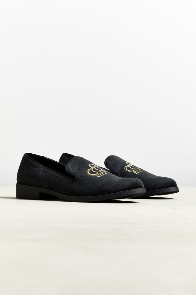 UO Crown Smoking Slipper