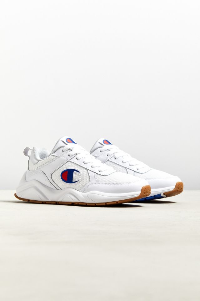 Fængsling regiment Nat Champion 93 Eighteen Classic White Sneaker | Urban Outfitters