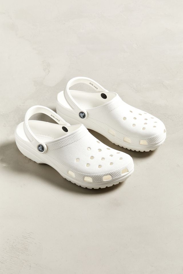 Crocs urban shop outfitters