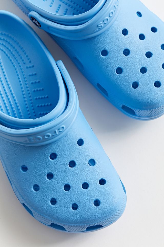 ✰︎ follow me @vscokyaa ✰︎  Blue crocs, Crocs fashion, Crocs shoes
