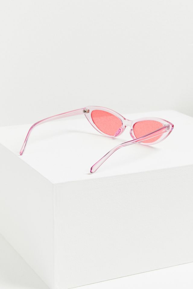 Planet i Pink Electra Cat-Eye Sunglasses | Urban Outfitters display picture 2