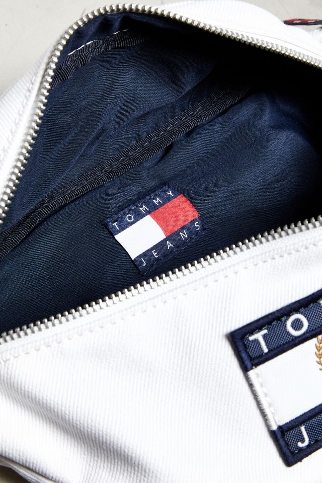 Tommy jeans crest heritage best sale sling bag