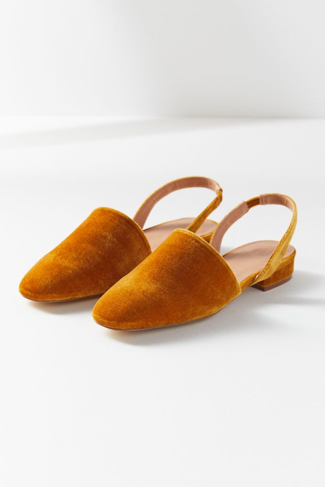 Mules à bride arrière en velours Dana UO #1