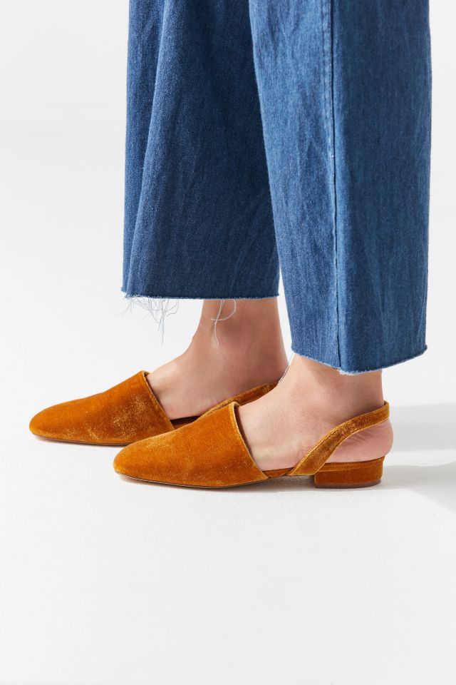 Mules à bride arrière en velours Dana UO #4