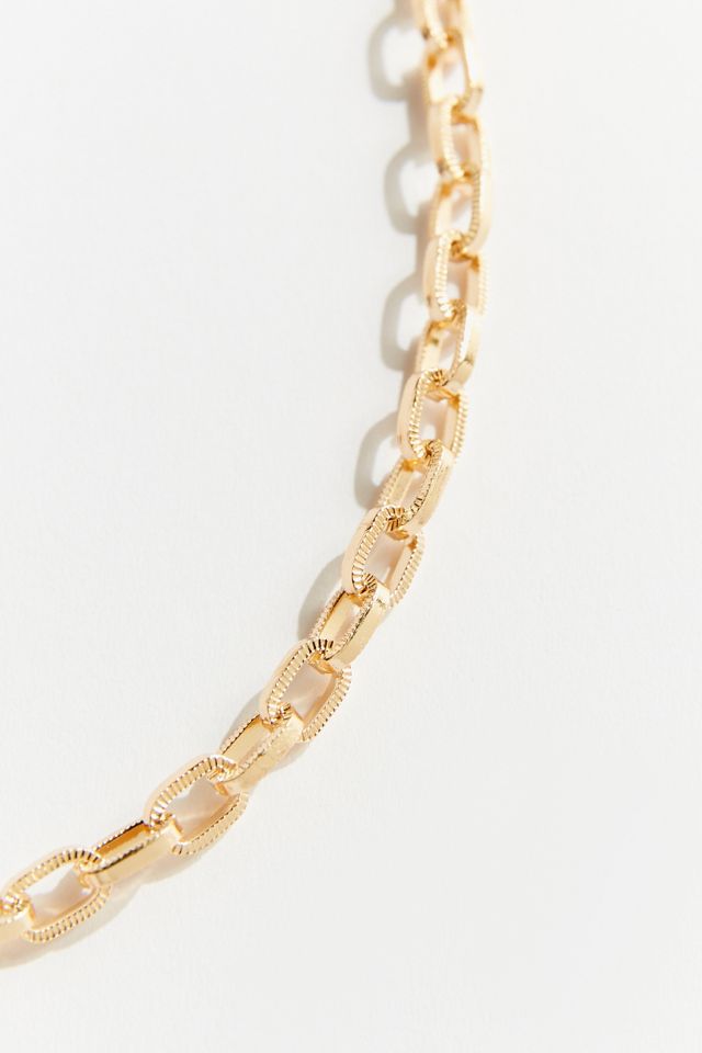 Rumor Textured Link Chain Necklace | Urban Outfitters