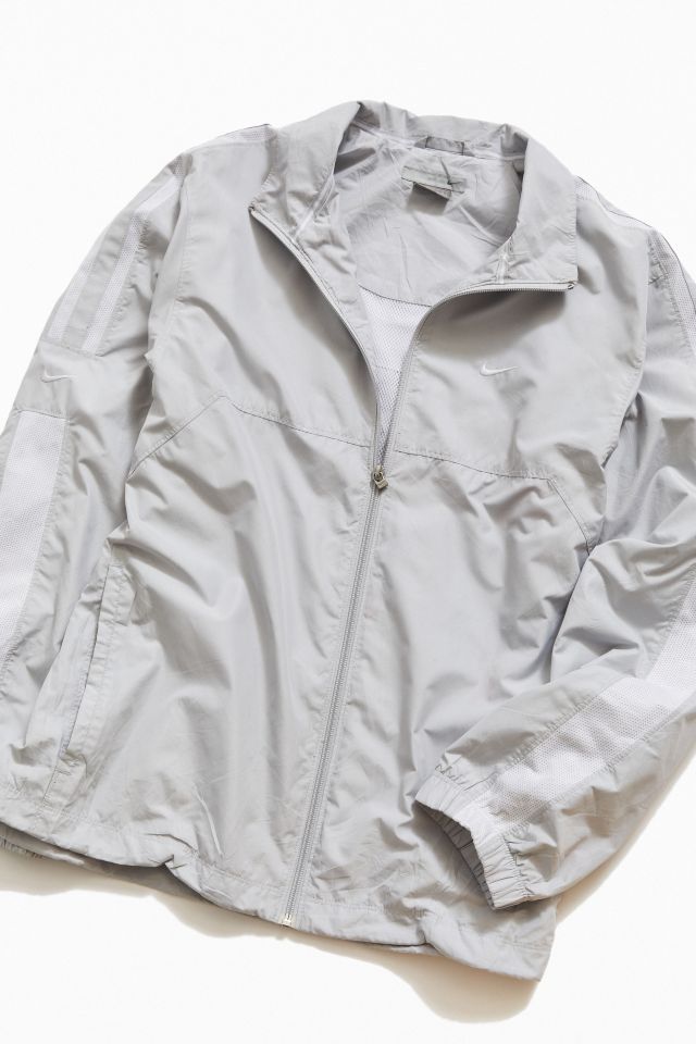 Light hot sale grey windbreaker