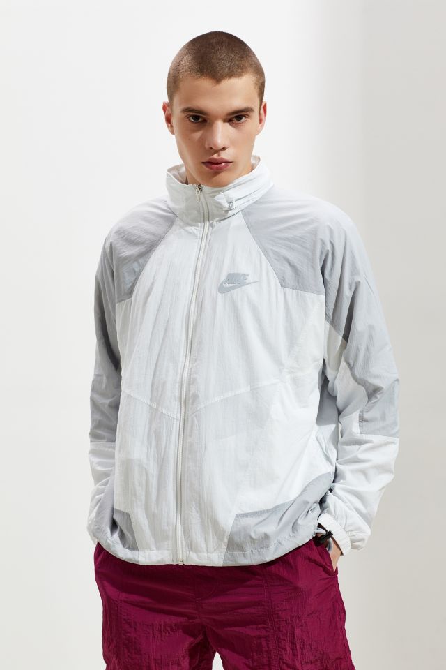 Nike Reissue Woven Hooded Jacket | Urban Outfitters