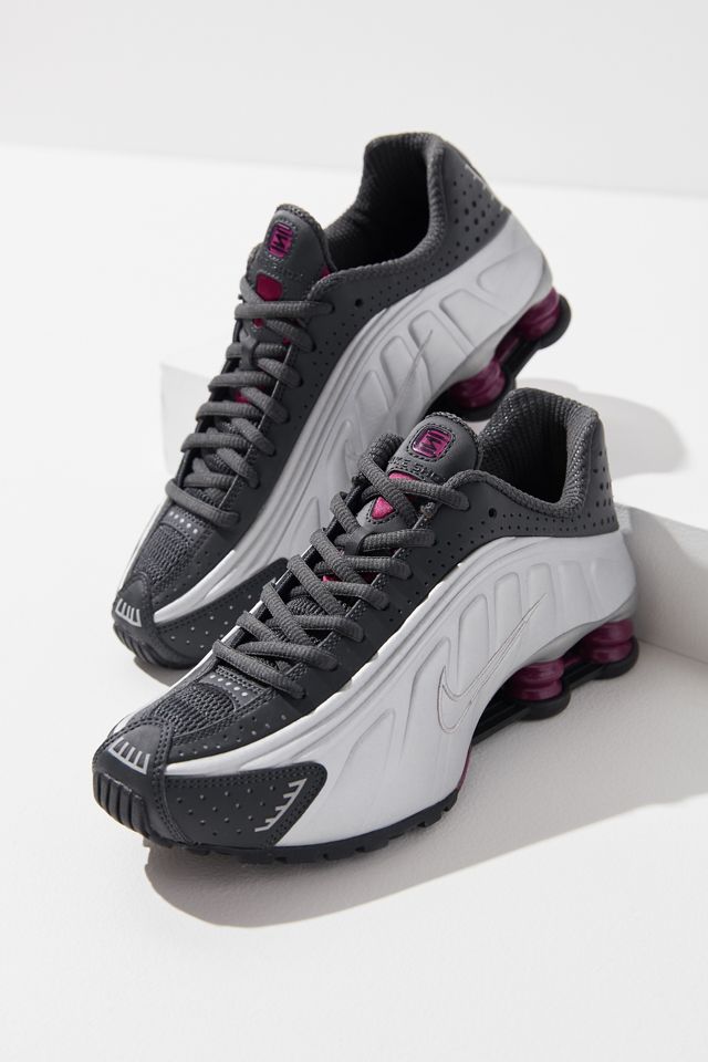 Nike Shox R4 Sneaker #4