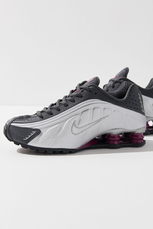 Nike Shox R4 Sneaker #5
