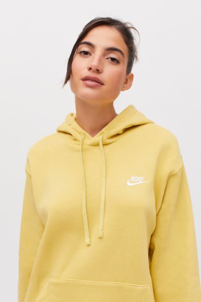 nike swoosh sweatshirt