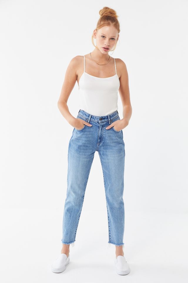 Wrangler Drew High-Waisted Straight Leg Jean – Bang Bang Blue | Urban  Outfitters