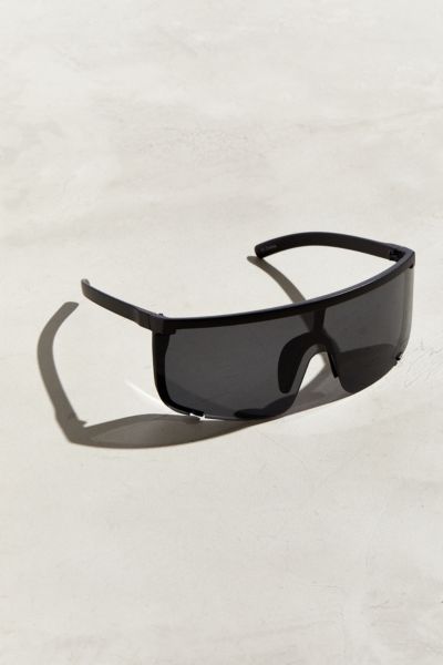 Modern Oversized Sport Shield Sunglasses | Urban Outfitters