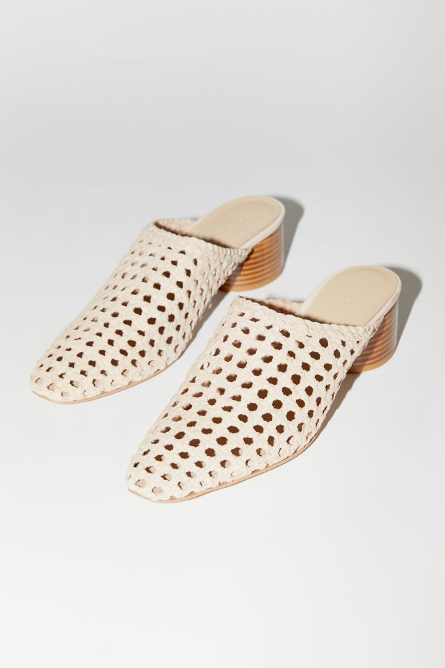 Lisa Says Gah Lou Woven Mule #1