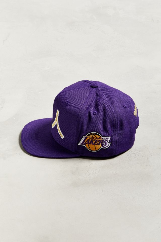 Mitchell & Ness Deadstock Championship Los Angeles Lakers Hat  Urban  Outfitters Japan - Clothing, Music, Home & Accessories