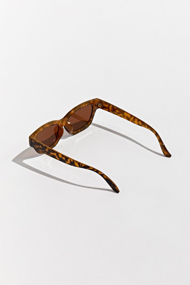 Cat-Eye Sunglasses UO UO Essential Plastic Slim Cat-Eye Sunglasses | Urban Outfitters main image 2