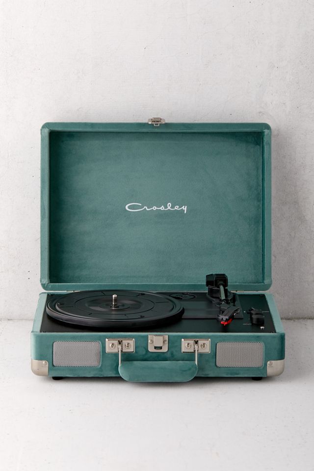 Crosley UO Exclusive Quiet Jungle Velvet Cruiser Bluetooth Crosley UO Exclusive Quiet Jungle Velvet Cruiser Bluetooth