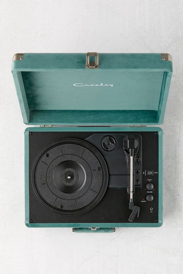 Crosley UO Exclusive Quiet Jungle Velvet Cruiser Bluetooth Crosley UO Exclusive Quiet Jungle Velvet Cruiser Bluetooth