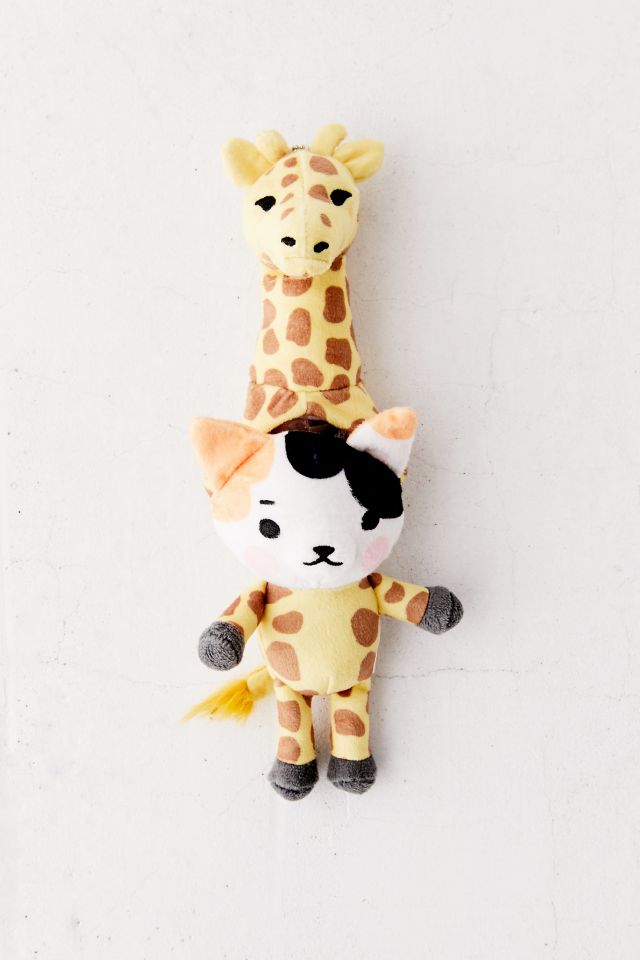Chat en peluche avec costume #2