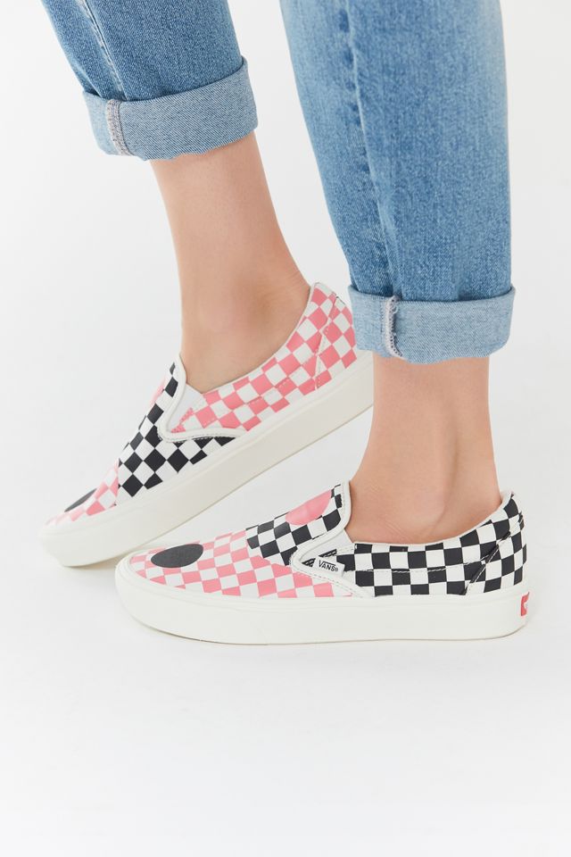 Vans Ying Yang Slip-ons Vans Slip-On Comfycush Yin Yang Checkerboard Men main image 4