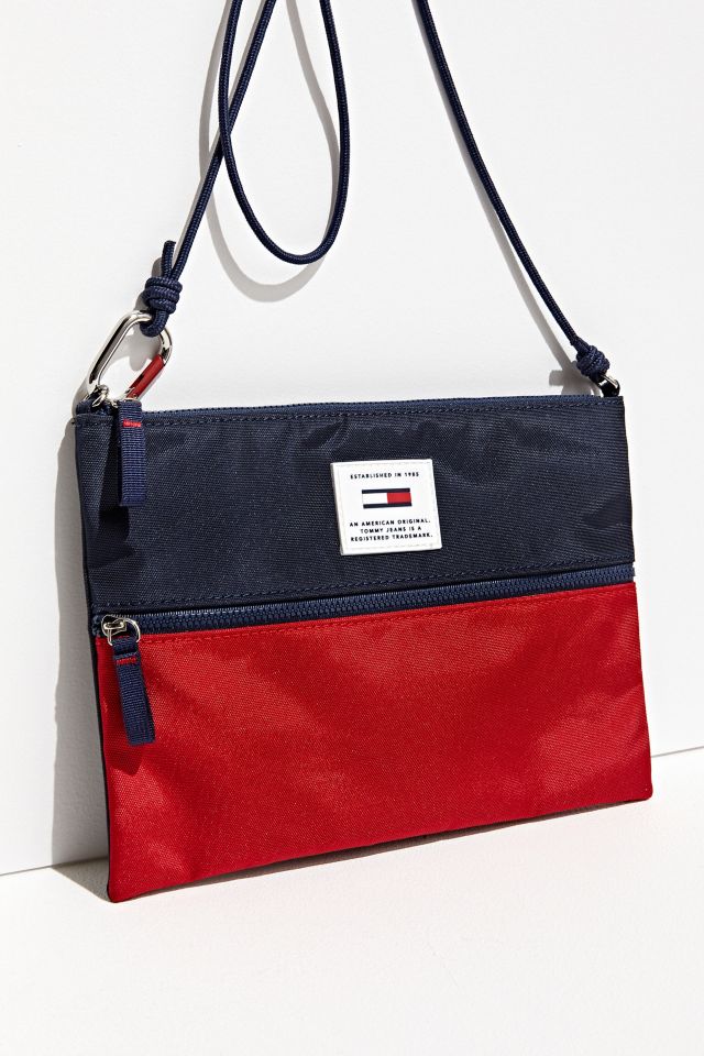 Tommy jeans pouch hotsell