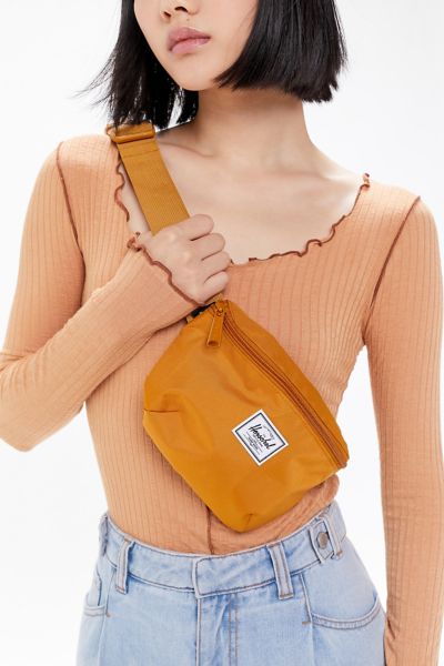 Herschel fanny pack cheap urban outfitters