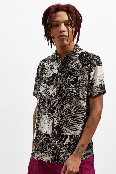 Rolla’s Monstera Short Sleeve Button-Down Shirt | Urban Outfitters