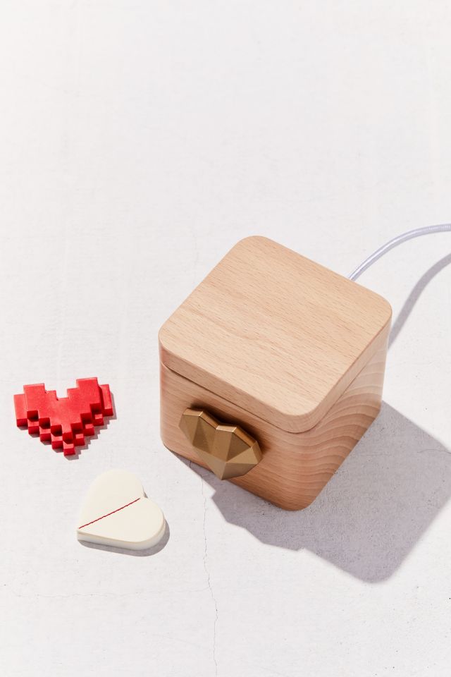 Lovebox Messenger #1