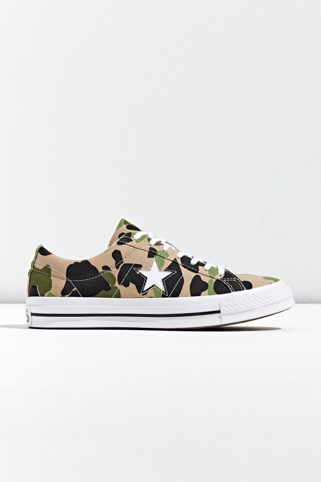 Converse one outlet star urban outfitters