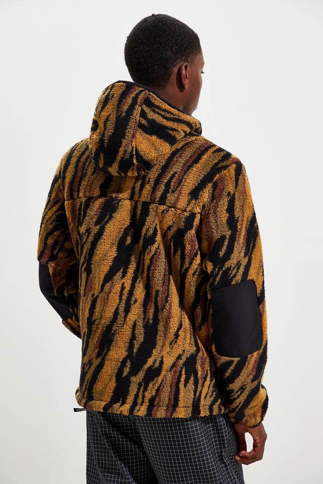 The North Face Campshire Sherpa Fleece Ultra-Plush Hoodie