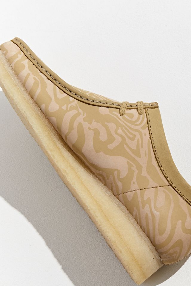 Clarks X Wu-Wear Wu-Tang Clan Low Wallabee Boot | Urban Outfitters
