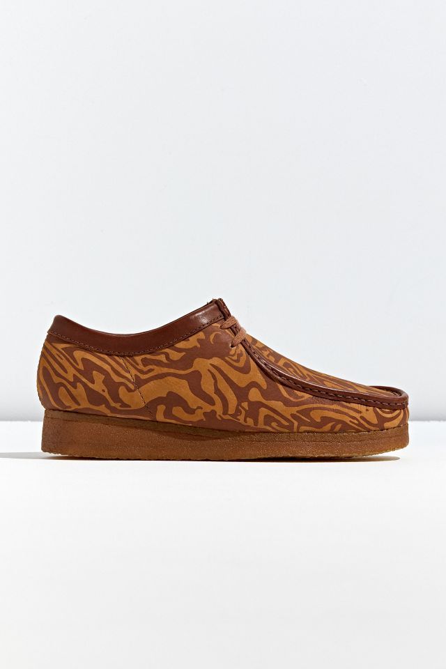 Clarks X Wu-Wear Wu-Tang Clan Wallabee Boot | Urban Outfitters