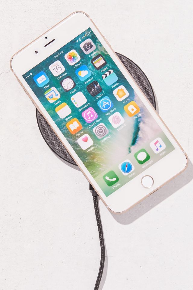 Bluelounge Owen Wireless Charging Hub #1