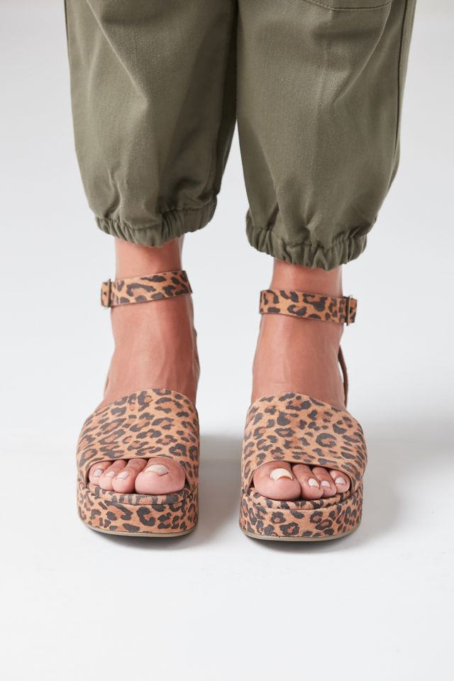 Seychelles Calming Influence Platform Sandal Urban Outfitters Canada