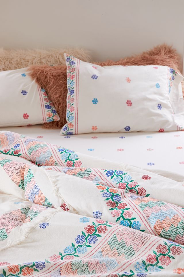 Alessandra Comforter Snooze Set Urban Outfitters Canada