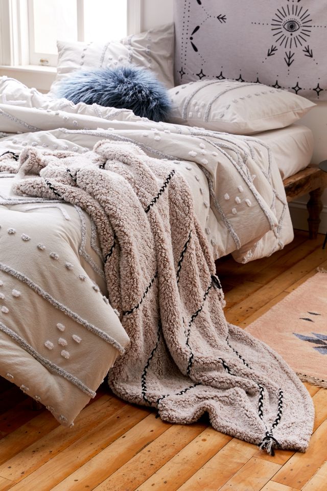 Pepper Braided Amped Fleece Throw Blanket #1