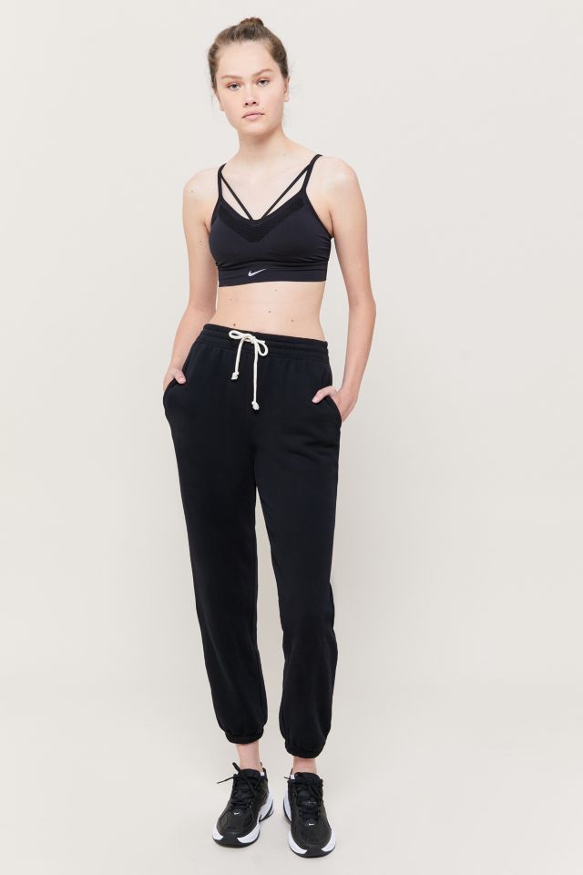 Nike Seamless Light-Support Sports Bra #3