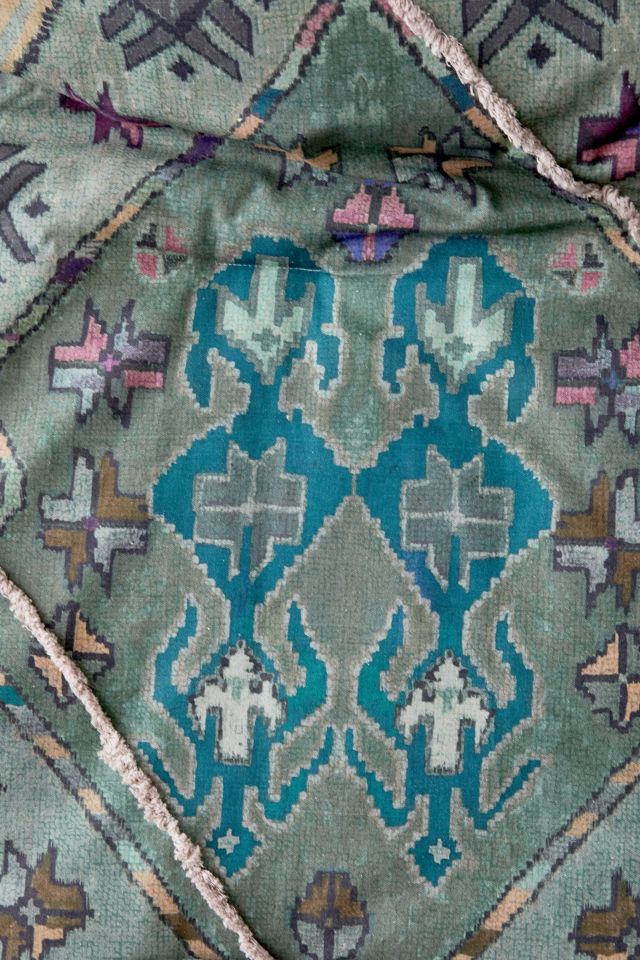 Ayat Tufted Comforter #4