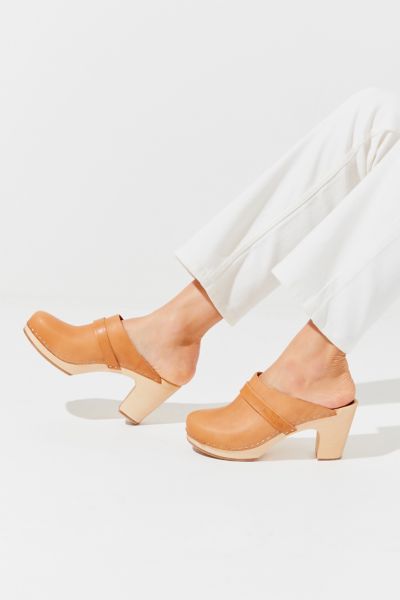 Swedish Hasbeens Slip-In Classic Clog | Urban Outfitters