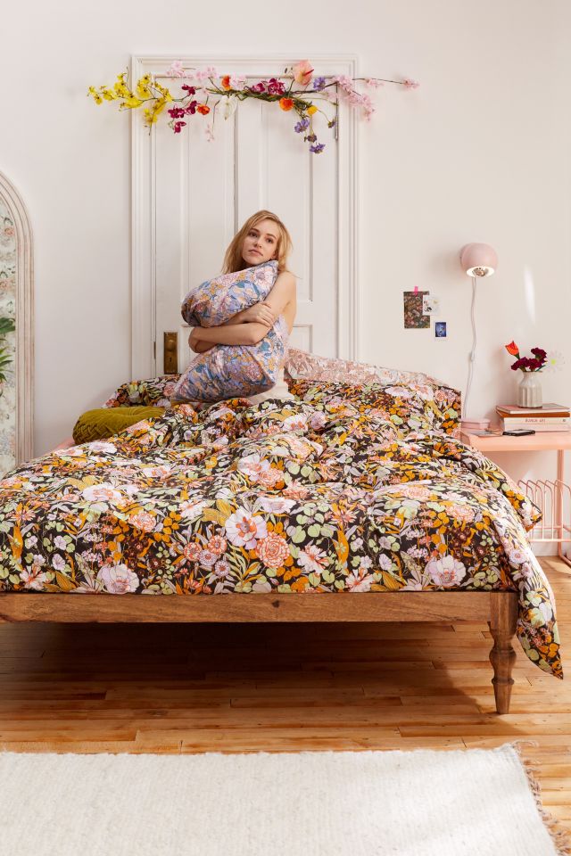 Mila Sketched Floral Duvet Set