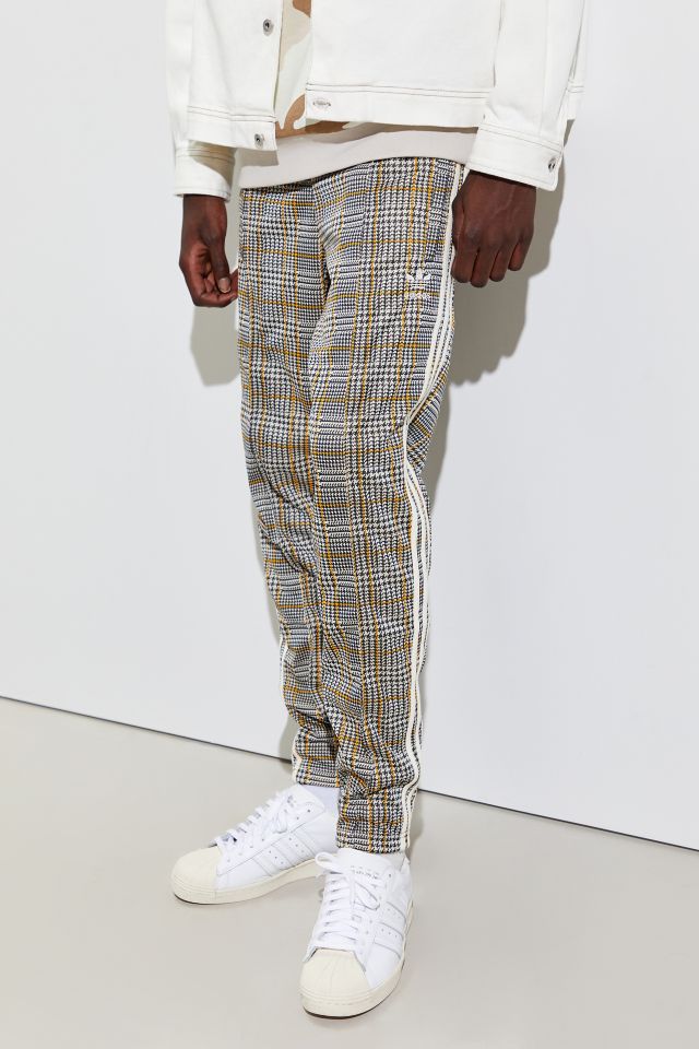 Adidas cheap plaid pants