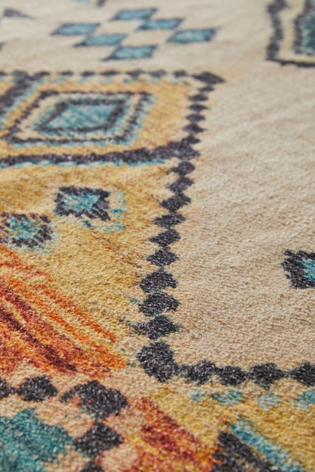 Aziza Printed Chenille Rug | Urban Outfitters