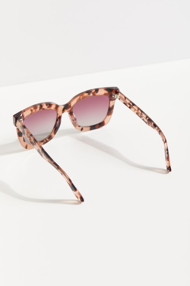 DIFF Eyewear Carson Sunglasses | Urban Outfitters display picture 1