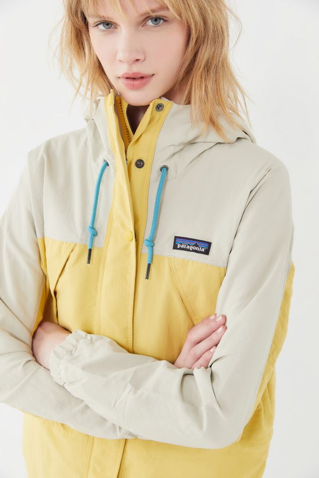 Patagonia skyforest store parka yellow