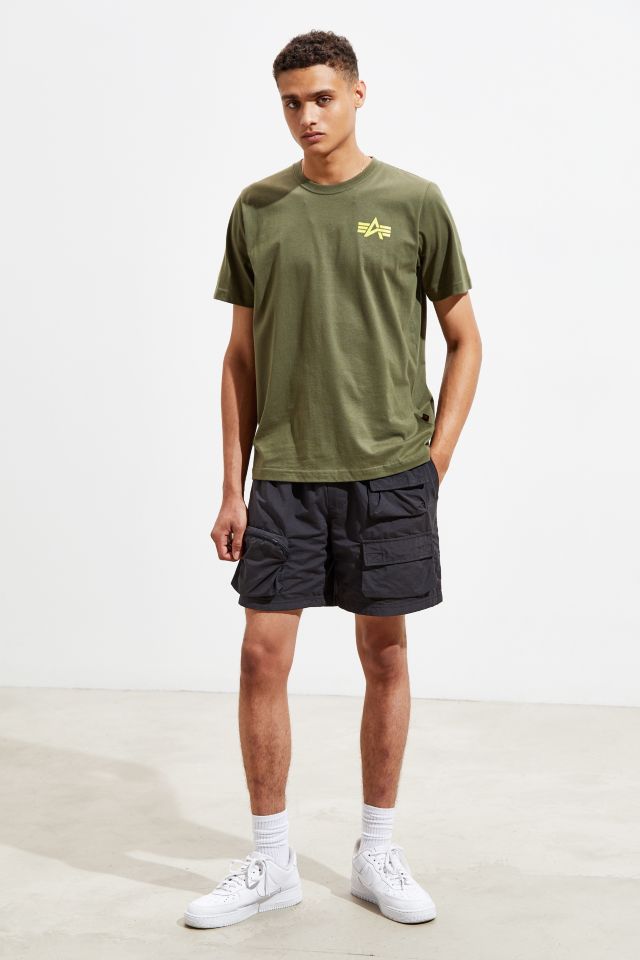 T-shirt à petit logo Alpha Industries exclusif à UO  #4