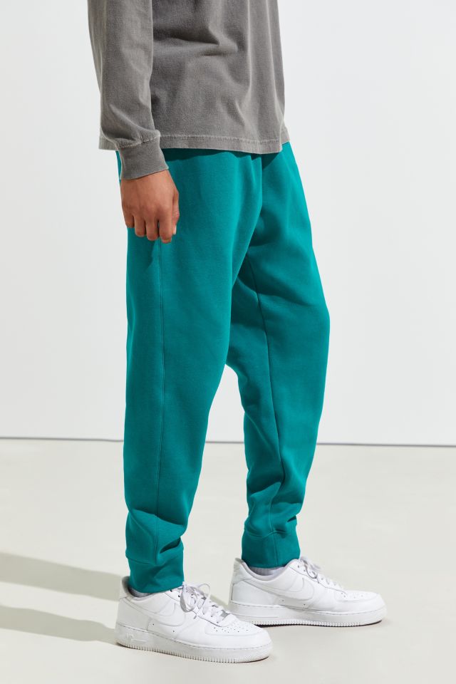 Nike Club Jogger Pant | Urban Outfitters