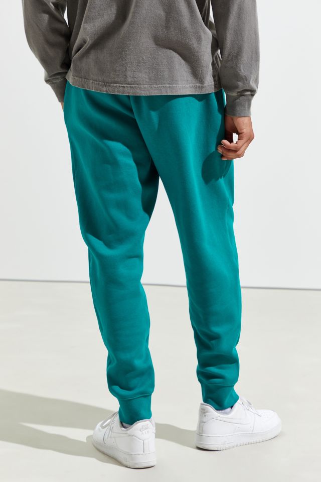 Nike Club Jogger Pant | Urban Outfitters